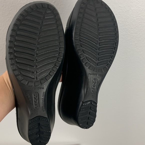 Crocs Kadee Wedge Sandal Size 8 Black - Picture 3 of 7